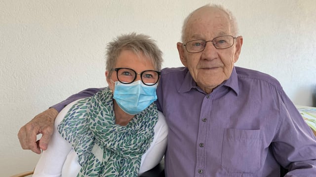 Christian Hofer mit seiner Tocher Elvira Neeser. Christian Hofer mit seiner Tocher Elvira Neeser.