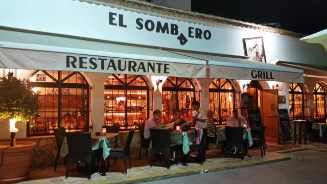 Das Restaurant «El Sombrero» von Toni Staffelbach in Corralejo auf Fuerteventura. Das Restaurant «El Sombrero» von Toni Staffelbach in Corralejo auf Fuerteventura.
