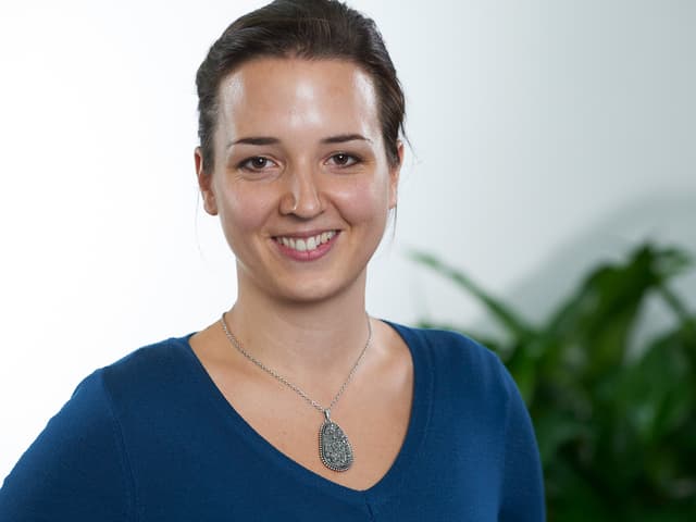 Ein Porträt von Jasmin Jossen. Ein Porträt von Jasmin Jossen.