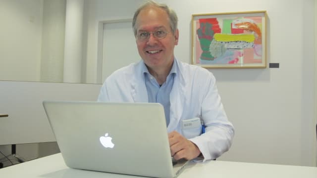 Thierry Carrel am Computer Thierry Carrel am Computer