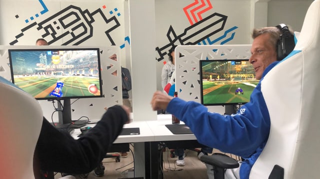 Fist Bump! Fist Bump!