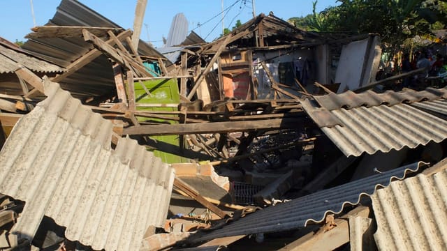 Schweres Beben auf indonesischer Insel