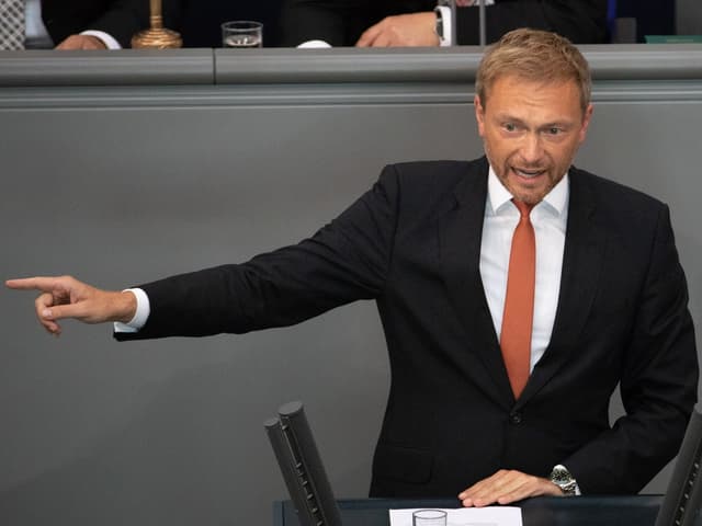 Lindner¨. Lindner¨.