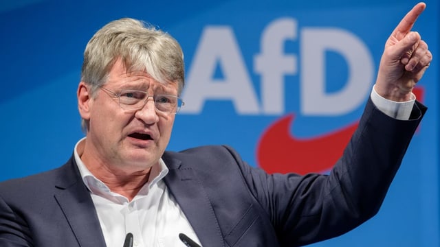Meuthen hebt den Finger Meuthen hebt den Finger