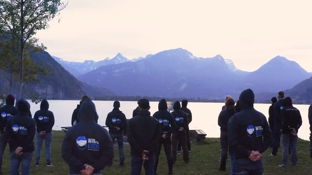 Angebliche Polizisten lehnen sich gegen Corona-Regeln auf