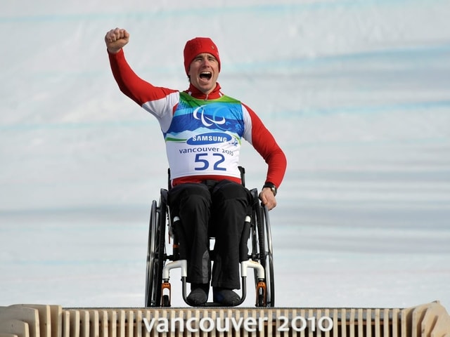 Jubelt über seine erste Goldmedaille an Paralympics: Christoph Kunz 2010 in Vancouver. Jubelt über seine erste Goldmedaille an Paralympics: Christoph Kunz 2010 in Vancouver.