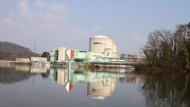 AKW Beznau aus der Ferne. AKW Beznau aus der Ferne.
