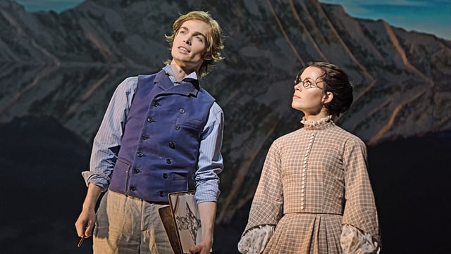 Oedo Kuipers als Edward Whymper und Lisa Antoni als Olivia Buckingham. Oedo Kuipers als Edward Whymper und Lisa Antoni als Olivia Buckingham.