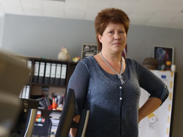 Civle in ihrem Büro. Civle in ihrem Büro.