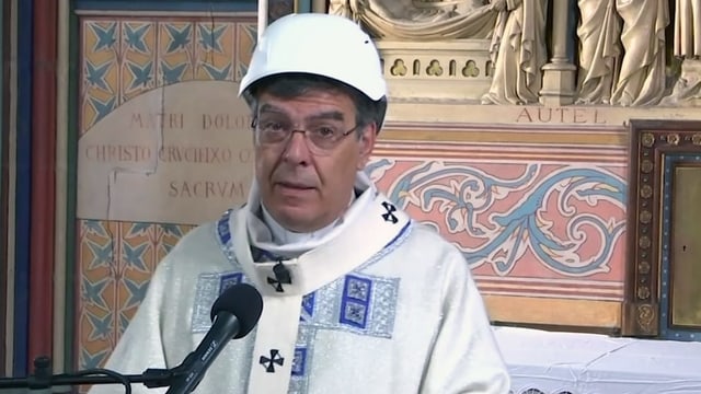 Der Pariser Erzbischof Michel Aupetit während der Messe Der Pariser Erzbischof Michel Aupetit während der Messe