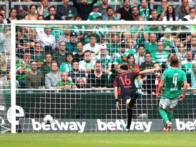 Lang und Vargas beim 2:2 Lang und Vargas beim 2:2