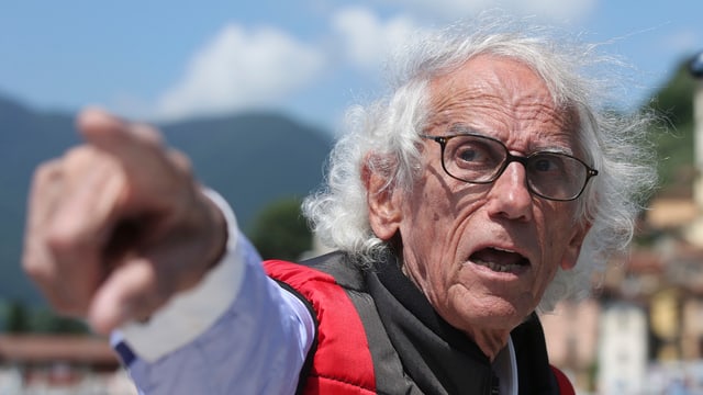 Christo. Christo.