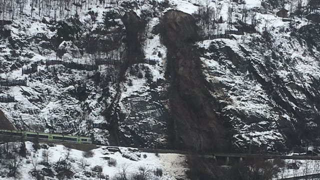 Steiler Hang mit Erdrutsch Steiler Hang mit Erdrutsch