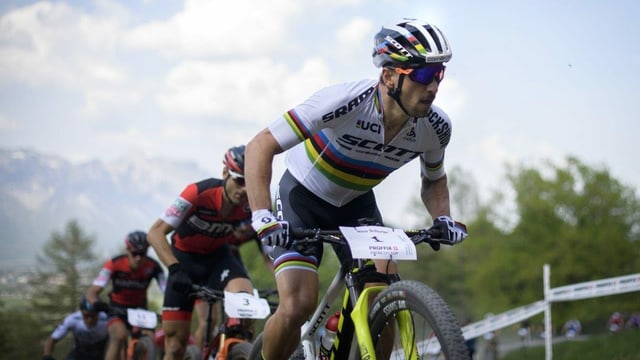 Nino Schurter. Nino Schurter.