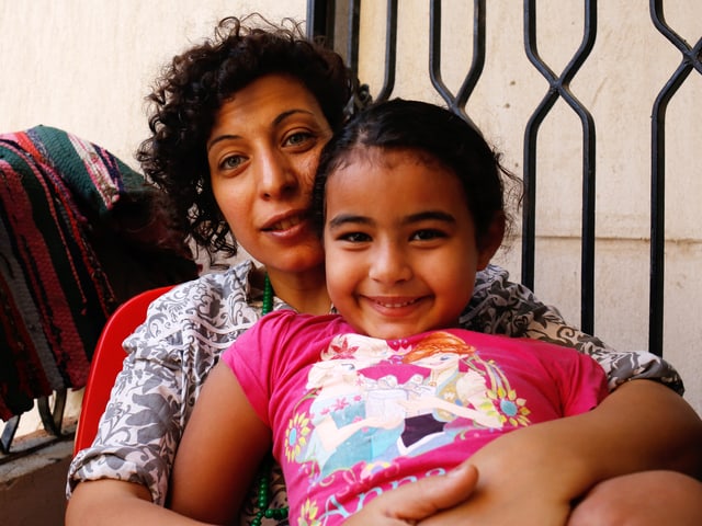 Heba Khalifa mit ihrer Tochter Ward Heba Khalifa mit ihrer Tochter Ward
