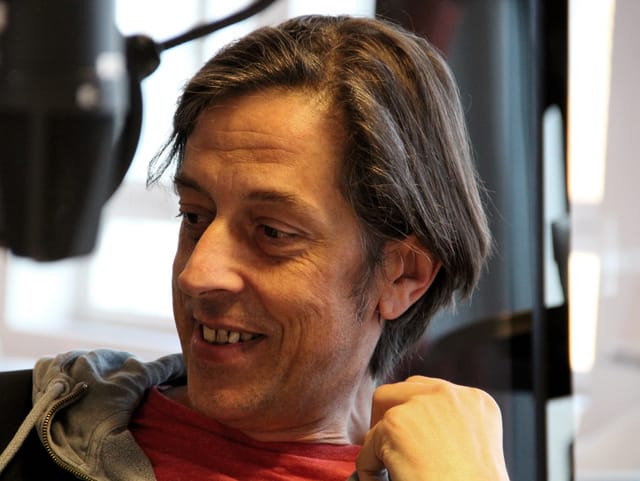 Pedro Lenz im Studio.