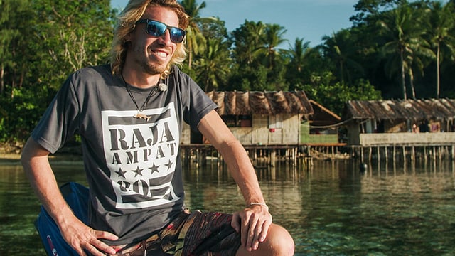 Umwelterzieher und Englischlehrer Jonas Müller in Raja Ampat Umwelterzieher und Englischlehrer Jonas Müller in Raja Ampat