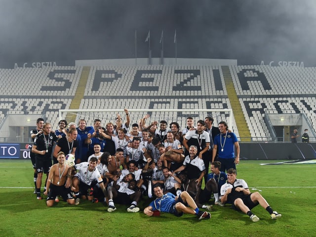Spezia Calcio feiert den erstmaligen Aufstieg in die Serie A. Spezia Calcio feiert den erstmaligen Aufstieg in die Serie A.