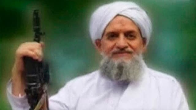 Porträt von Eiman al-Sawahiri aus einem Video, dass im September 2011 ausgestrahlt wurde. Porträt von Eiman al-Sawahiri aus einem Video, dass im September 2011 ausgestrahlt wurde.