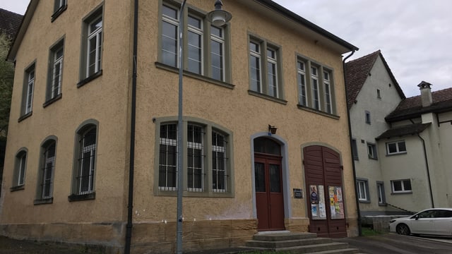 Das ehemalige Schulhaus von Bibern.