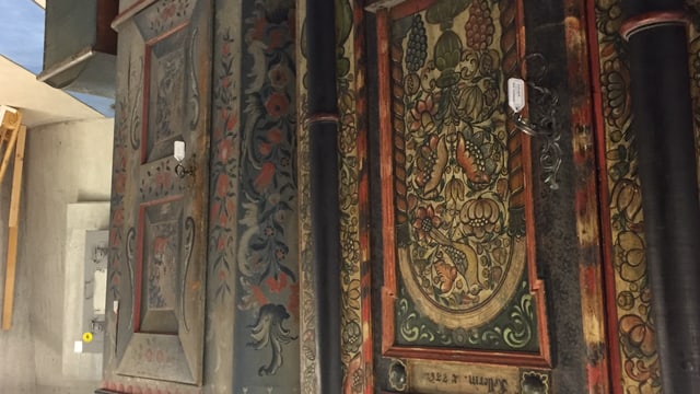 Farbige Schränke im Kulturgüterschutzraum. Farbige Schränke im Kulturgüterschutzraum.