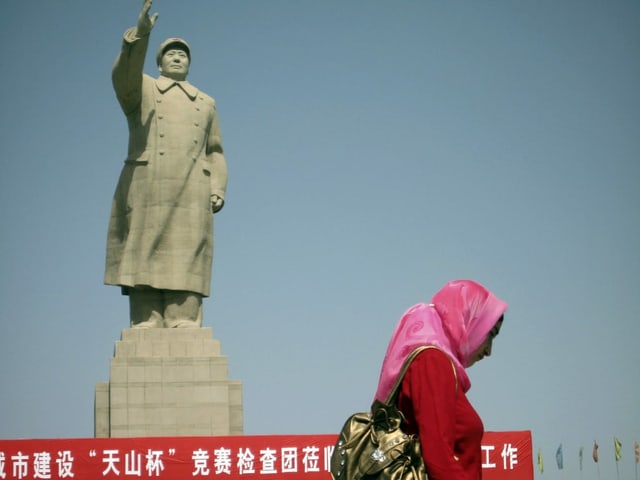 Mao-Statue in Kashgar in der Provinz Xinjiang.