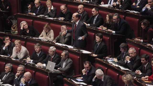 Abgeordnete im Parlament in Rom. Abgeordnete im Parlament in Rom.