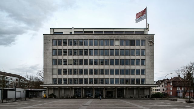 Blick auf das Rathaus von Wettingen Blick auf das Rathaus von Wettingen