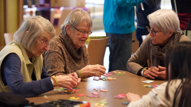 Bringt jung und alt an einen Tisch: das Spielfestival Ludesco. Bringt jung und alt an einen Tisch: das Spielfestival Ludesco.