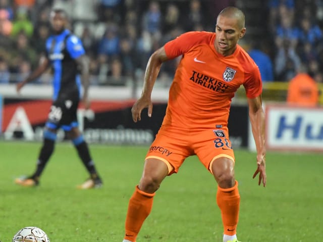 Inler im Basaksehir-Dress.