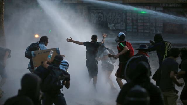 Protestierende in Chile. Protestierende in Chile.