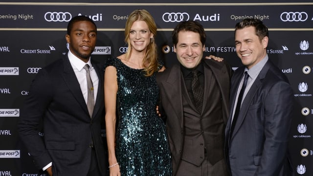 Regisseur Tate Taylor (ganz rechts) mit seinem «Get On Up»-Star Chadwick Boseman (links) 2014 am Zurich Film Festival. Regisseur Tate Taylor (ganz rechts) mit seinem «Get On Up»-Star Chadwick Boseman (links) 2014 am Zurich Film Festival.