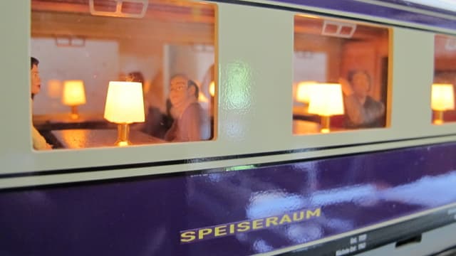Detailverliebter Speisewagen Detailverliebter Speisewagen