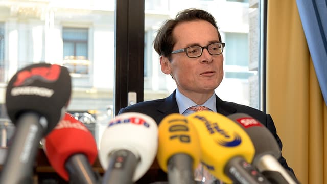 Roger Köppel. Roger Köppel.