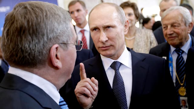 IOC-Präsident Thomas Bach (links) und Russlands Präsident Wladimir Putin. IOC-Präsident Thomas Bach (links) und Russlands Präsident Wladimir Putin.