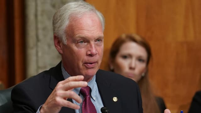 Senator Ron Johnson in Nahaufnahme. Senator Ron Johnson in Nahaufnahme.