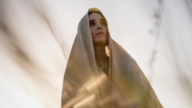 Rooney Mara als verschleierte Maria Magdalena. Rooney Mara als verschleierte Maria Magdalena.
