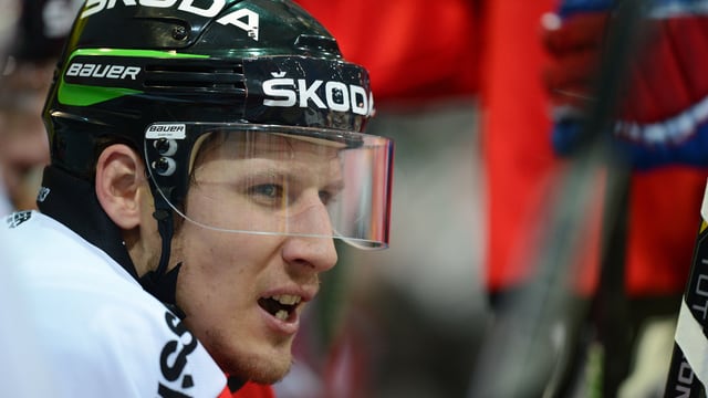 Damien Brunners Testspiel mit den Devils verlief nicht wunschgemäss. Damien Brunners Testspiel mit den Devils verlief nicht wunschgemäss.