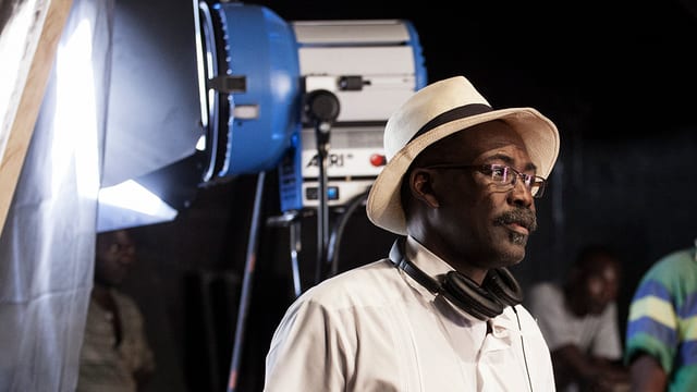 Mahamat-Saleh Haroun auf dem Set. Mahamat-Saleh Haroun auf dem Set.