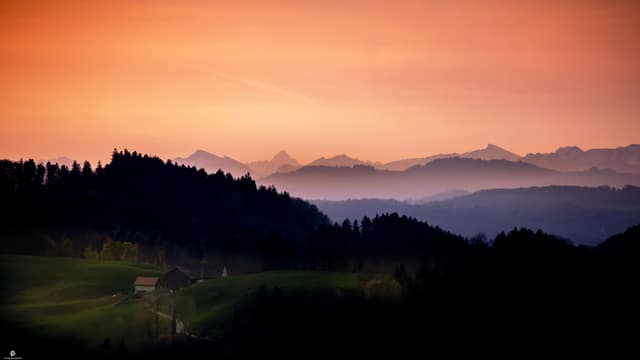 Morgenstimmung im Hinterthurgau bei Allenwinden. Morgenstimmung im Hinterthurgau bei Allenwinden.