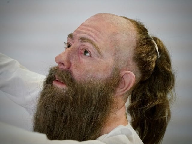 Eine Figur des heiligen Gallus. Eine Figur des heiligen Gallus.