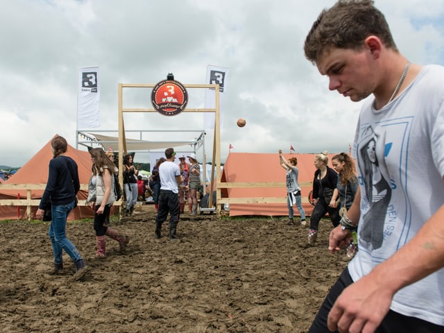 Das #srf3camp ist auch ein Sportplatz.