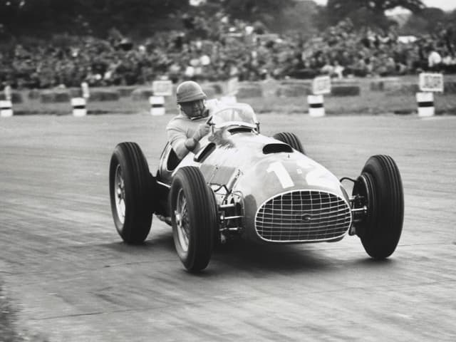 José Froilan Gonzalez im Ferrari. José Froilan Gonzalez im Ferrari.