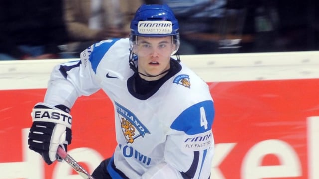 Ville Koistinen (hier im Dress der finnischen Nationalmannschaft) wechselt zum HC Davos. Ville Koistinen (hier im Dress der finnischen Nationalmannschaft) wechselt zum HC Davos.