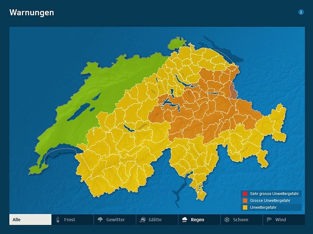 Die Schweizerkarte zeigt die Unwettergefährdung. In den Alpen der Zentral- und Ostschweiz ist die Unwettergefahr durch Regen gross. Die Schweizerkarte zeigt die Unwettergefährdung. In den Alpen der Zentral- und Ostschweiz ist die Unwettergefahr durch Regen gross.