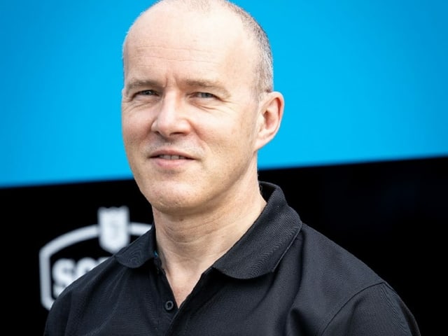 Simon Roberts Simon Roberts