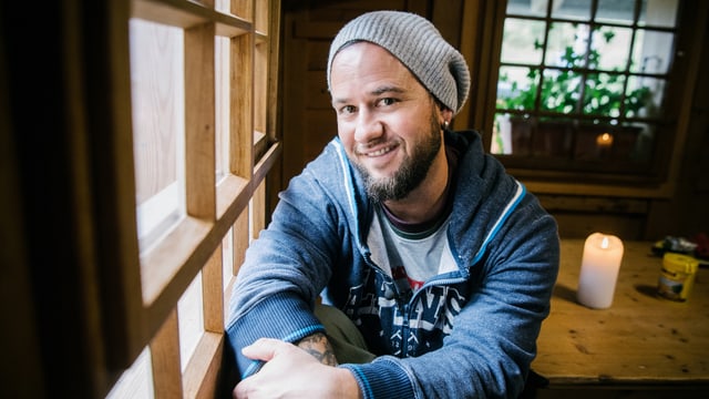 Video ««SRF bi de Lüt – Heimatsound»: Trauffers Alpenträume» abspielen Video ««SRF bi de Lüt – Heimatsound»: Trauffers Alpenträume» abspielen