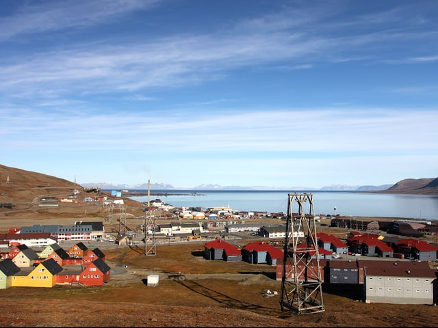 Longyearbyen, die Hauptstadt Spitzbergens Longyearbyen, die Hauptstadt Spitzbergens