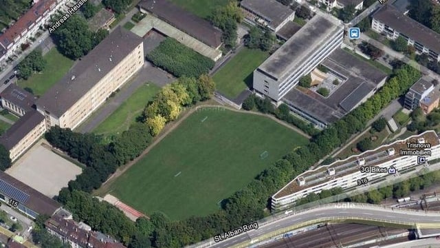 Luftaufnahme der Luftmatt und des Wirtschafts Gymnasiums Luftaufnahme der Luftmatt und des Wirtschafts Gymnasiums