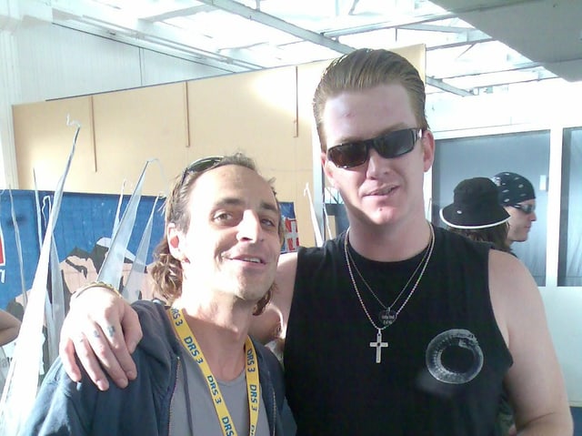 Dominic Dillier mit Josh Homme Dominic Dillier mit Josh Homme
